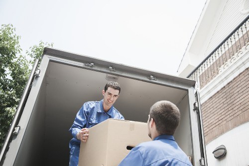 Apartment move support in Knightsbridge with stairs and lift access