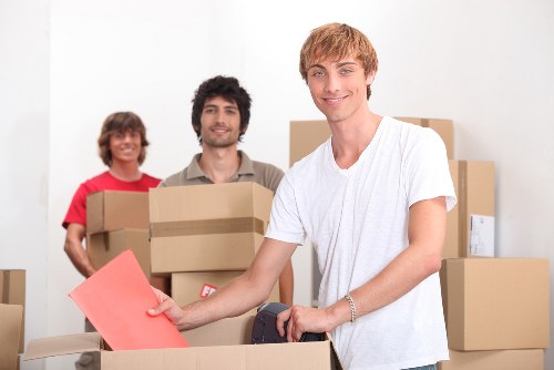 Booking and payment terms for a UK van removal service
